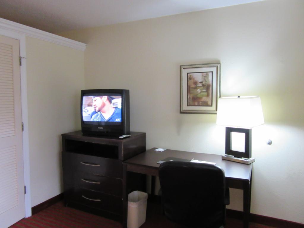 Clarion Suites Augusta Rom bilde